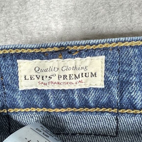 Levi's Premium Jeans 70's High Rise Flare Leg Women’s 29 x 32 Medium Blue Wash - Picture 13 of 15